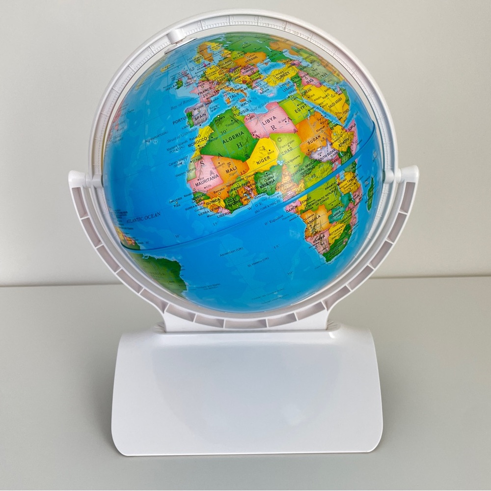 Oregon Scientific Interactive Globe - Picture 5 of 15